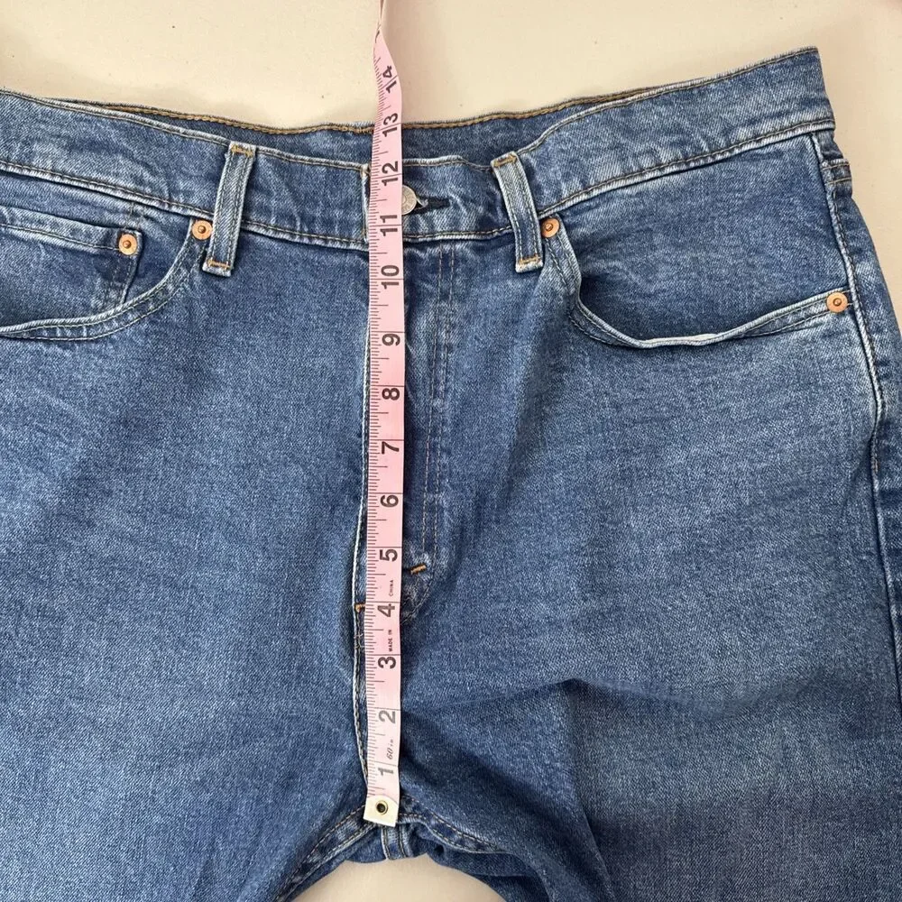 Levi’s 505 Jeans Men's Size 36 x 30 Medium Wash